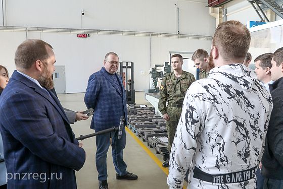 Олег Мельниченко сообщил о планах увеличить объем набора в профучилища