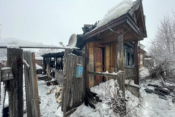 В Нижнем Ломове два человека погибли при пожаре