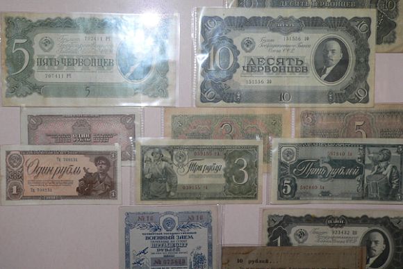 В Пензу привезли банкноту достоинством в 1 млрд. рублей
