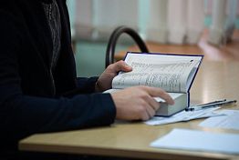 Родителей подростков предупредили о суицидальном контенте в Интернете Родителей подростков предупредили о суицидальном контенте в Интернете