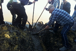 В Пензенской области из пруда спускают воду, чтобы окончательно убедиться, что пропавший мальчик не утонул