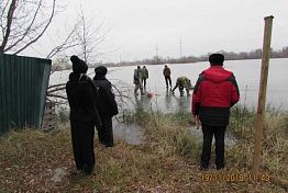 В Пензе рыбаков отчитали за ловлю на льду