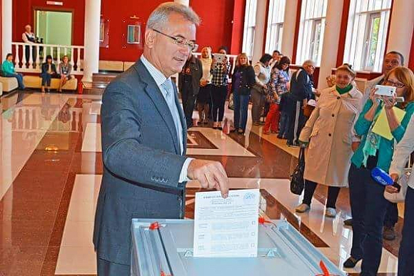 Иван Белозерцев уверенно лидирует на выборах губернатора Пензенской области