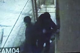 Чтобы поймать серийных воров, пензенские сыщики сутками дежурили у ломбарда Чтобы поймать серийных воров, пензенские сыщики сутками дежурили у ломбарда