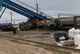 В соседней с Пензой Рузаевке произошло падение крана на ж/д цистерну с газом