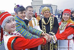 На Юбилейной пл. готовятся отпраздновать День народного единства На Юбилейной пл. готовятся отпраздновать День народного единства