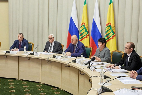 Заседание Стратегического Совета и правительства региона||Фото zspo.ru Вадим Супиков принял участие в заседании Стратегического Совета и правительства региона