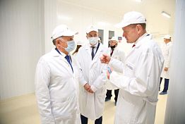 В Пензе парламентариям ПФО показали крупнейший завод переработки индейки В Пензе парламентариям ПФО показали крупнейший завод переработки индейки