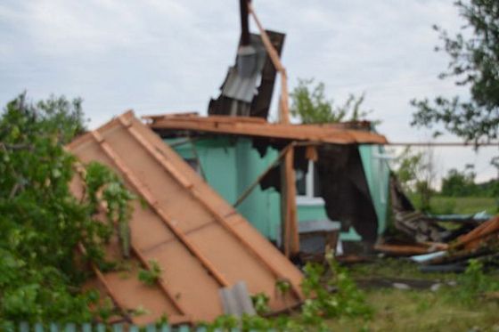 В Иссинском районе ураган оставил без крыши здание ФАПа и повредил около 170 домов