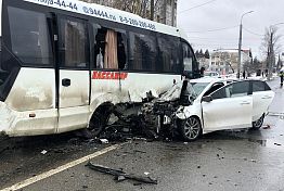 В результате аварии на ул. Гагарина погибли взрослый и ребенок В результате аварии на ул. Гагарина погибли взрослый и ребенок