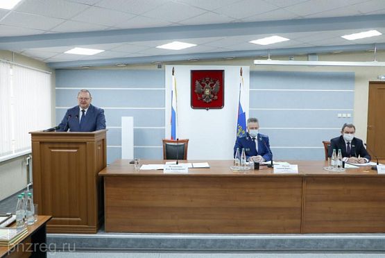 Мельниченко назвал деятельность прокуратуры основой благополучия общества