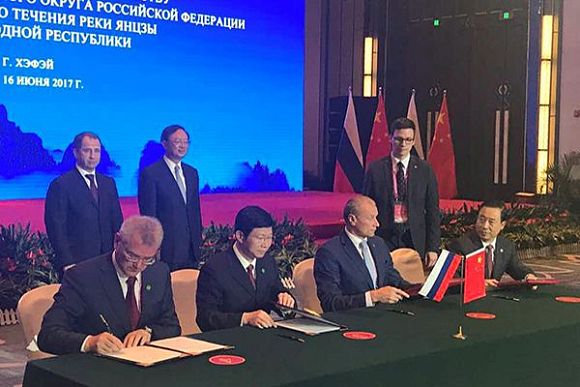 Белозерцев в Китае подписал соглашение с провинцией Цзянси