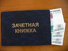 В Пензенской области за 2012 год выявлено более 30 фактов взяточничества в сфере образования