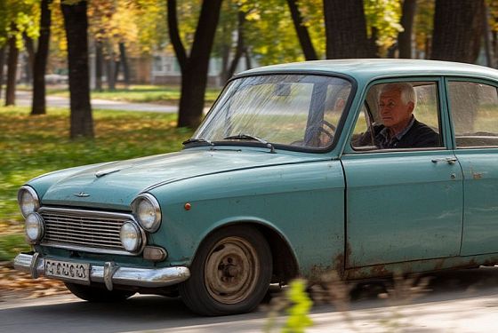 В Бессоновке пенсионер-лихач на старом «Москвиче» накопил десятки штрафов В Бессоновке пенсионер-лихач на старом «Москвиче» накопил десятки штрафов