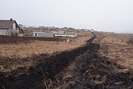 В Заре обновляют противопожарные полосы