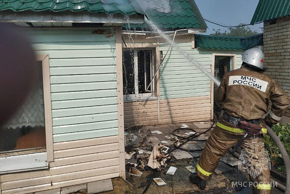 В Городище мансарду тушили 19 пожарных
