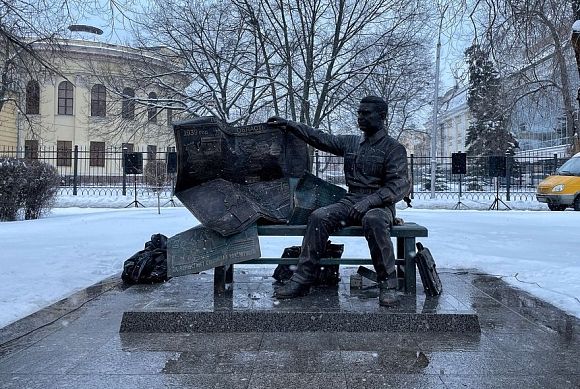 В Пензе открыли памятник Александру Баталину