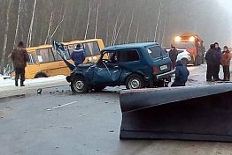 Автобус со школьниками попал в аварию и вылетел в кювет в Беково