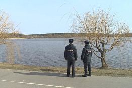В Спутнике унесло плот с подростками, забравшимися туда ради фото В Спутнике унесло плот с подростками, забравшимися туда ради фото