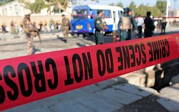 Взрывом, прогремевшим около школы в Афганистане, ранило восемь детей Взрывом, прогремевшим около школы в Афганистане, ранило восемь детей