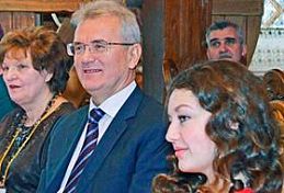 Белозерцев: Мама — самый близкий и родной человек на Земле Белозерцев: Мама — самый близкий и родной человек на Земле