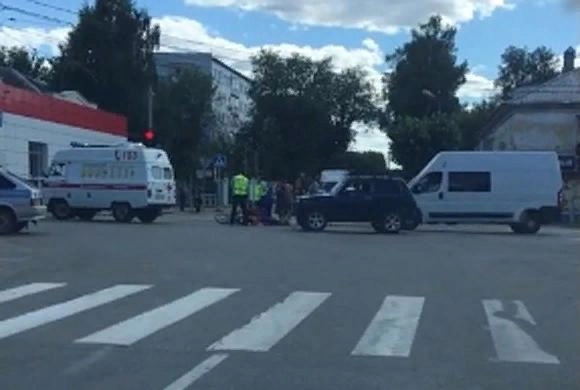 Фото и видео vk.com/podslushanokuzneck В Кузнецке 65-летний мопедист упал на дорогу