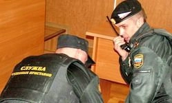 Пензенцы пытались пронести в здания судов пистолеты и газовые баллончики