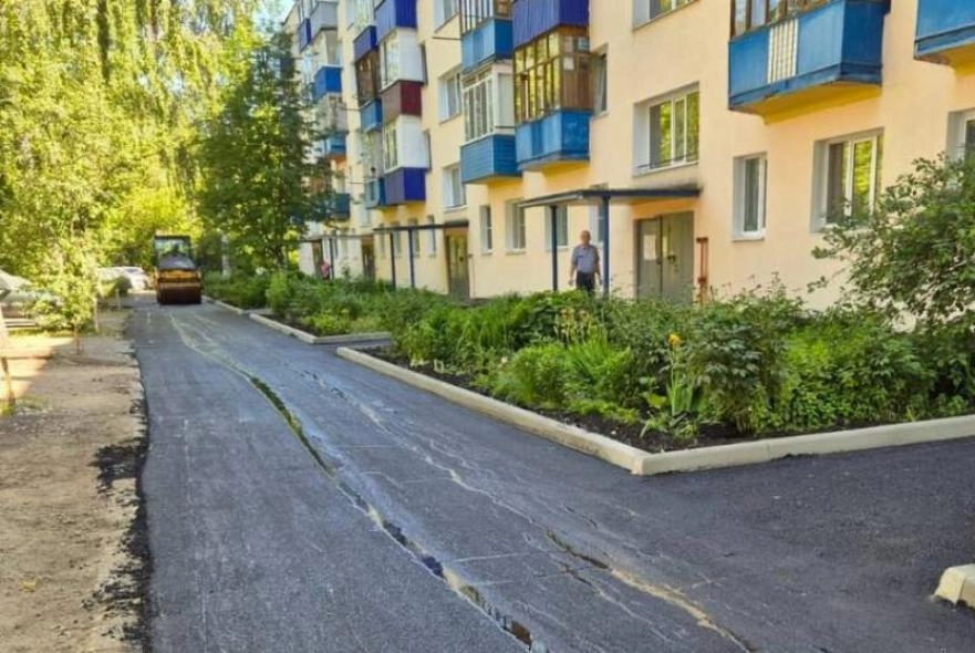 Пензенцам рассказали, в каких дворах лежит новый асфальт