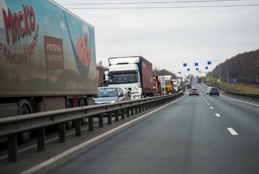 В Нижнеломовском районе водитель иномарки сбил девочку