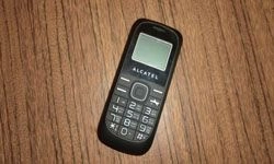 В Никольском районе у школьника в классе украли телефон В Никольском районе у школьника в классе украли телефон