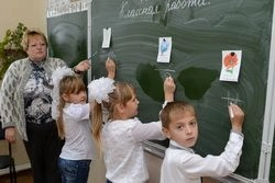 Слышим дыханье друг друга Слышим дыханье друг друга