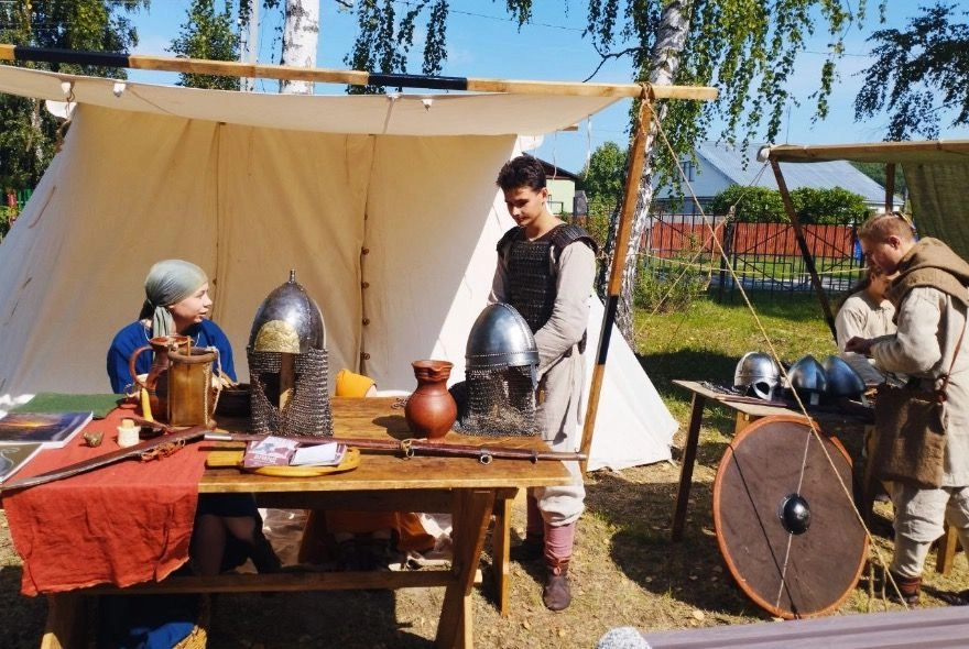 Пензенцы на день перенеслись в средневековую деревню