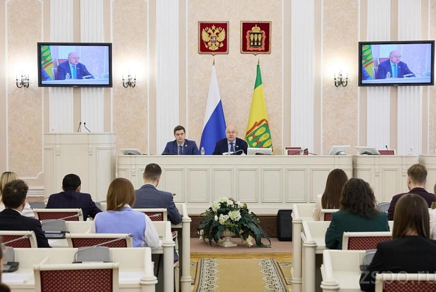 Вадим Супиков принял участие в заседании Молодежного парламента