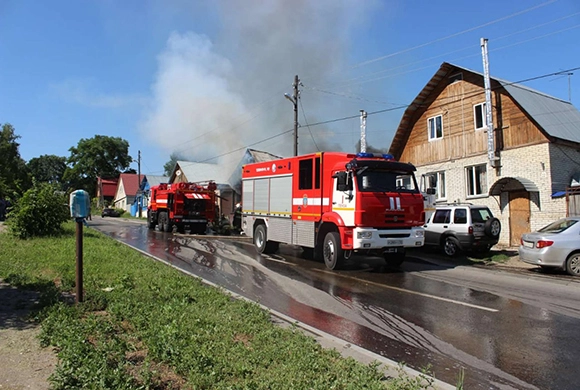 В Пензе сгорел дом на Березовском переулке