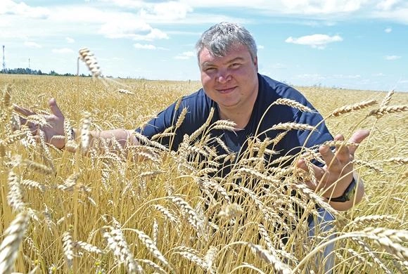 Фото В. Гришин Москвич занялся выращиванием чеснока в Пензенской области