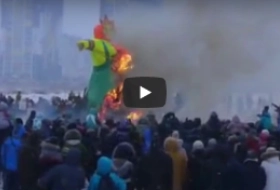 Сожжение чучела на Масленицу в Спутнике