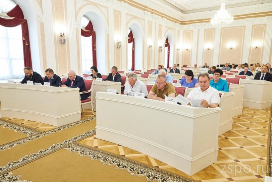 Депутаты Заксобра приступили к формированию повестки очередной сессии