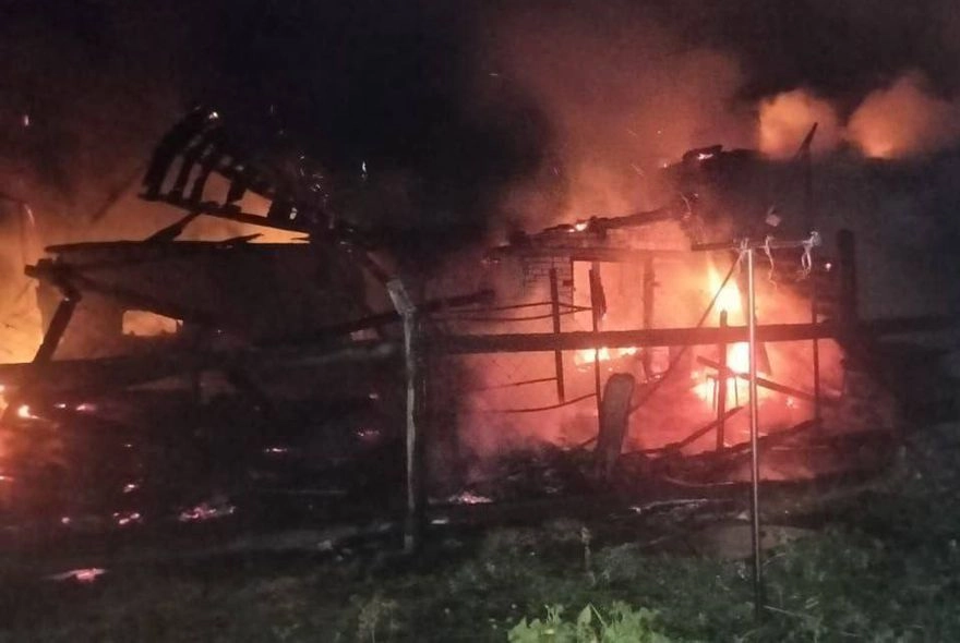 При ночном пожаре в Земетчино погибла 7-летняя девочка