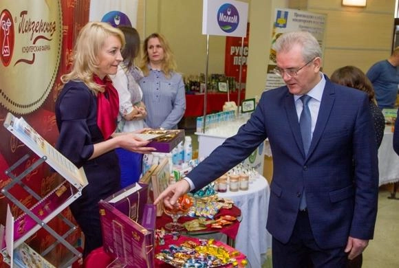 Фото автора Белозерцев рекомендовал сетям дать пензенским товарам лучшие прилавки