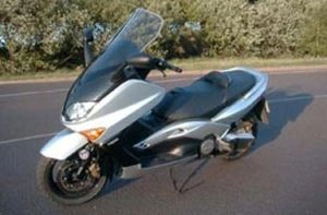 Фото||avtojurnal.ru У жителя Пензы украли скутер пока он был в магазине