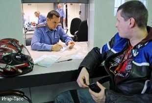 В Пензе закрыли офис МРЭО ГИБДД на ул. Аустрина