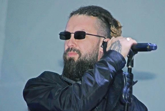 Фото В. Гришин Пензенцы устроили дискотеку на остановке под концерт Burito