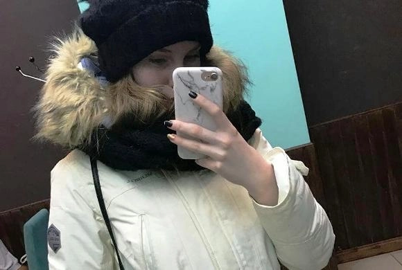 Селфимания: нравится, не нравится —  все фоткает красавица