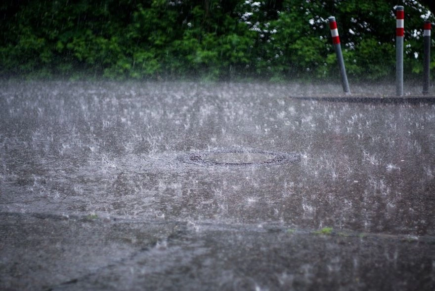 В Пензе из-за ливня объявили штормовое предупреждение
