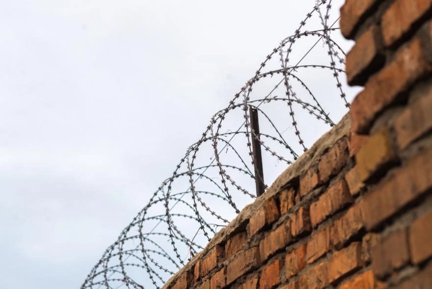 Пензенца со свертком метилэфедрона задержали возле дома