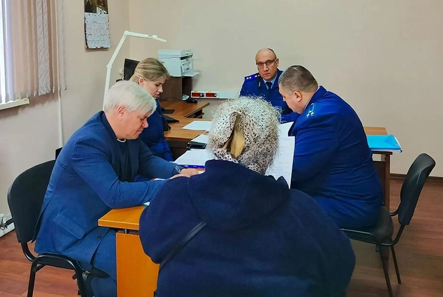 Прокурор области выслушал жалобы жителей Белинского района