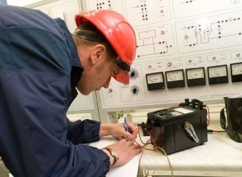 Фото||vostok.media Лучший электромонтер Пензенской области получит машину