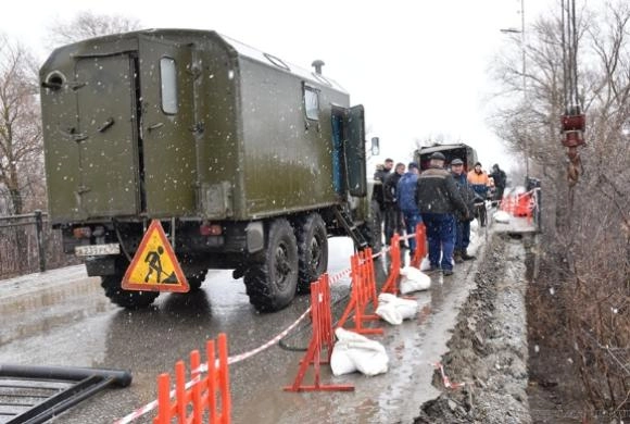 Фото penza-gorod.ru Обрушение моста на ул. Токарной в Пензе: дорожная часть не вызывает опасений