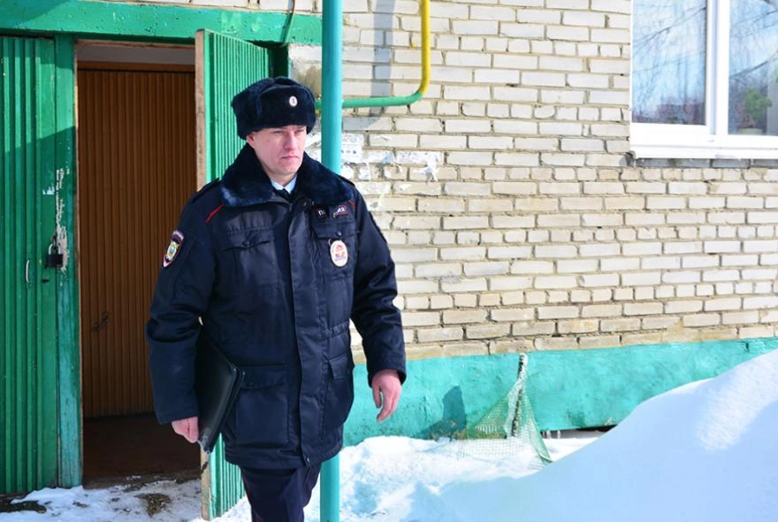 Под Пензой во время застолья мужчина ударил друга обухом топора 