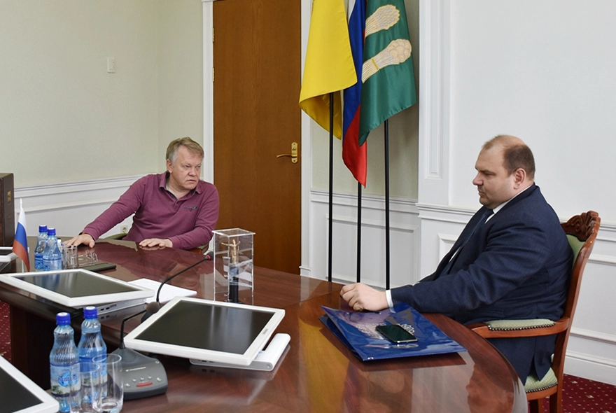 Пензенец отправился в большое путешествие, чтобы показать фокусы в детских домах